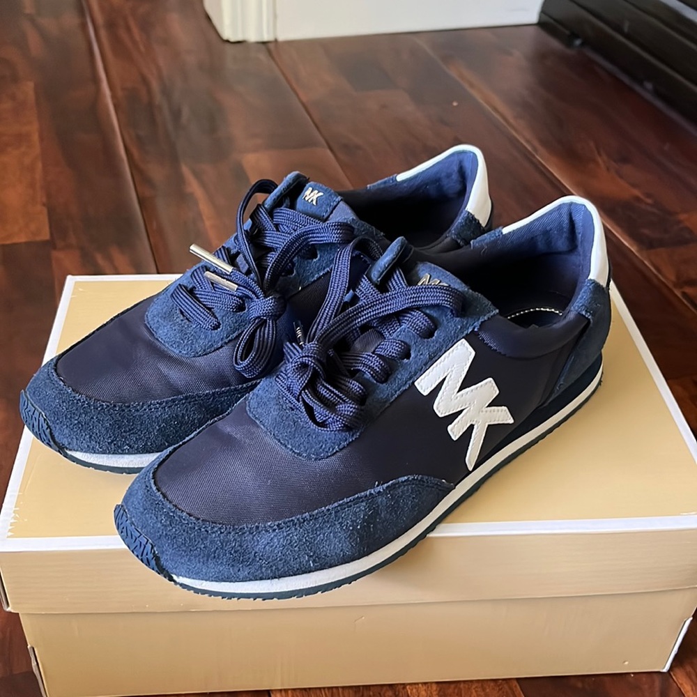 NWT Michael Kors shoes